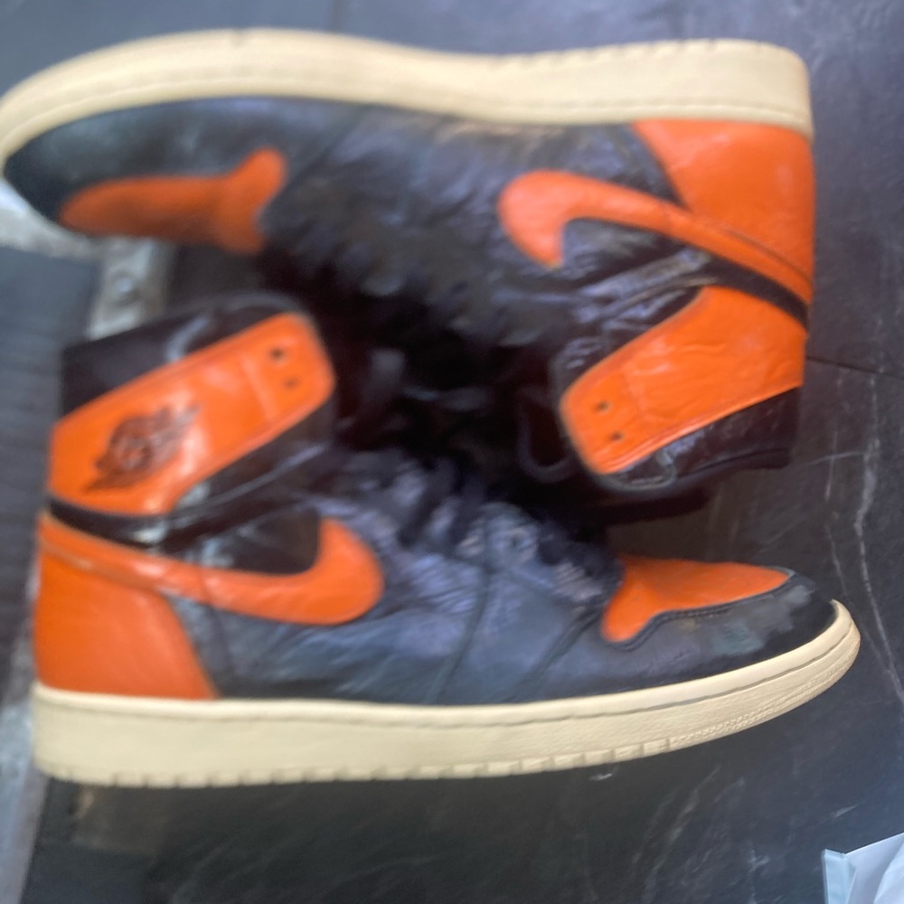 Air Jordan 1